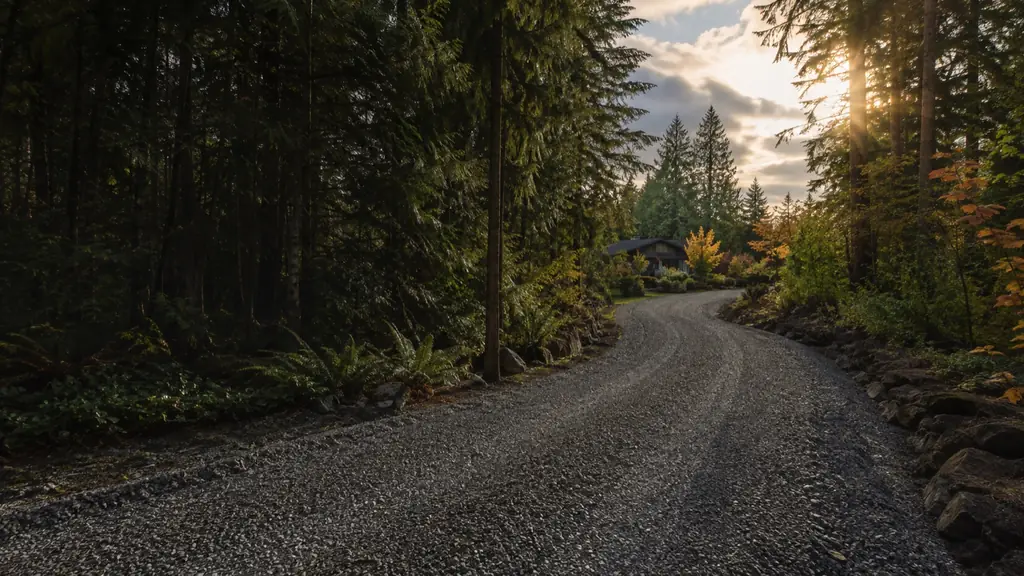 Gravel driveway repair, grading & resurfacing in Western Washington